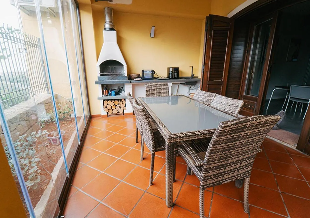 Villa Gabry Capo dʼOrlando Bed & Breakfast