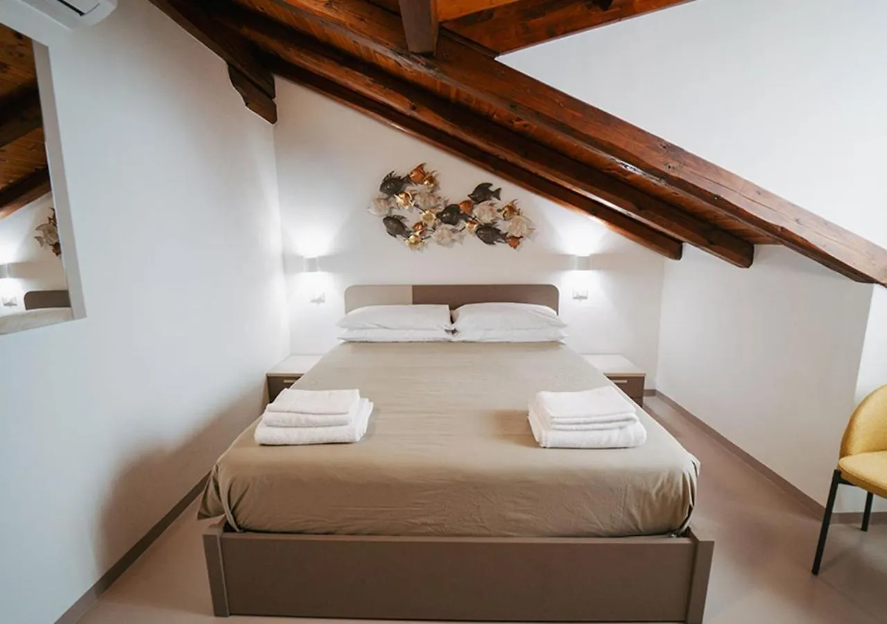 Villa Gabry Capo dʼOrlando 0*,  Italia